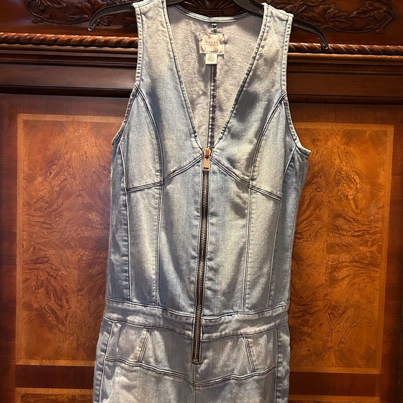 Guess Pants Suit - Picture 5 of 5